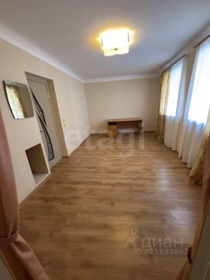 Россия, Астрахань, улица Свердлова, 17, фото 6