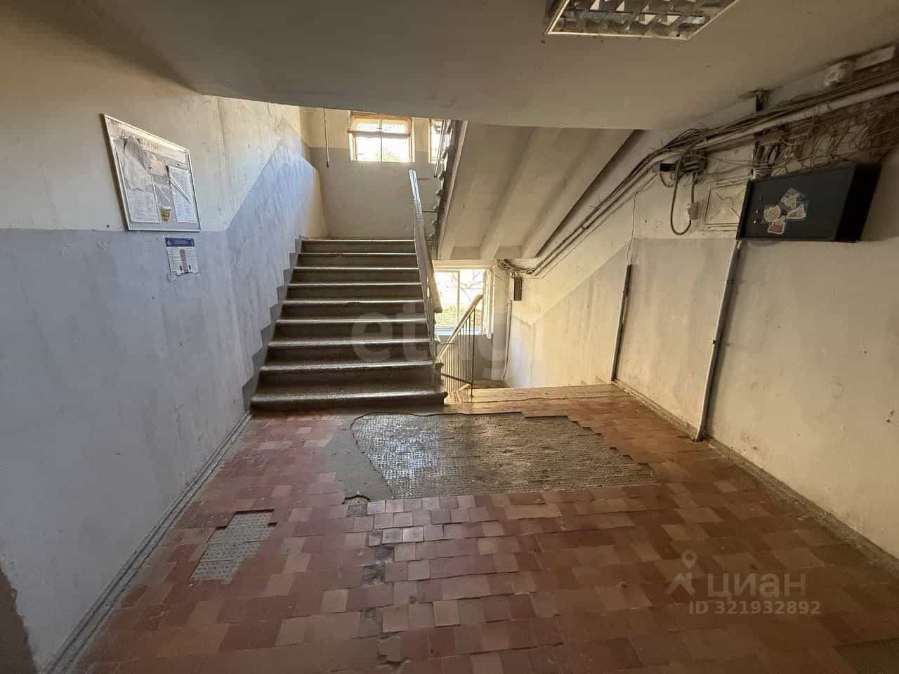 Россия, Астрахань, улица Свердлова, 17, фото 22