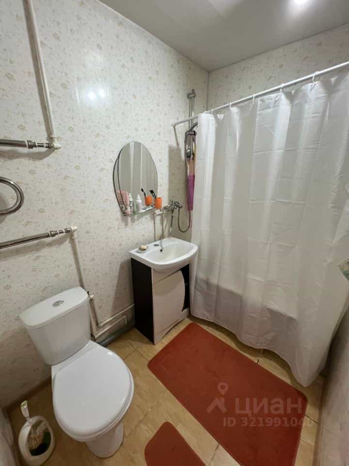 Россия, Псковская область, Великие Луки, Стадионная улица, 8, фото 7