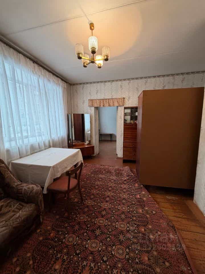 Россия, Псковская область, Великие Луки, Октябрьский проспект, 32, фото 5
