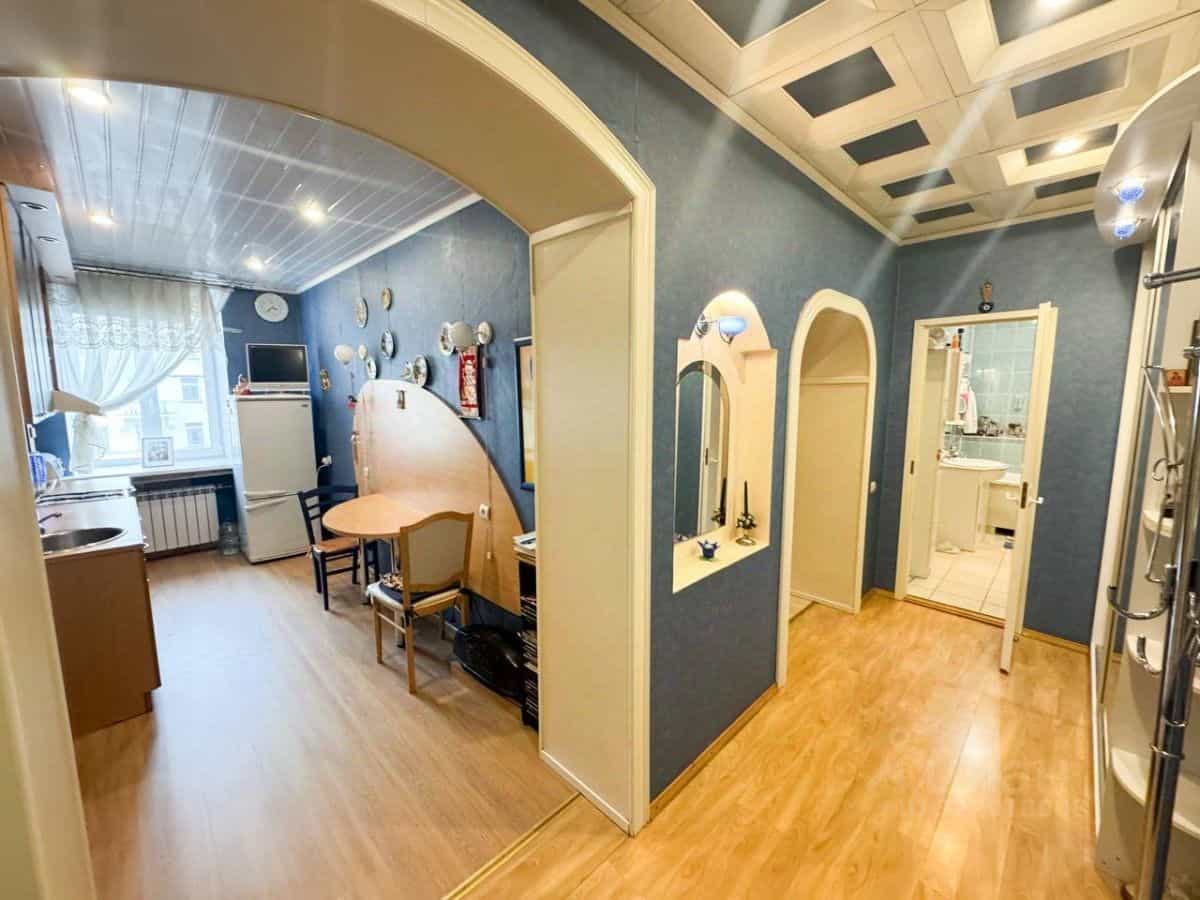 Россия, Мурманск, проспект Ленина, 80