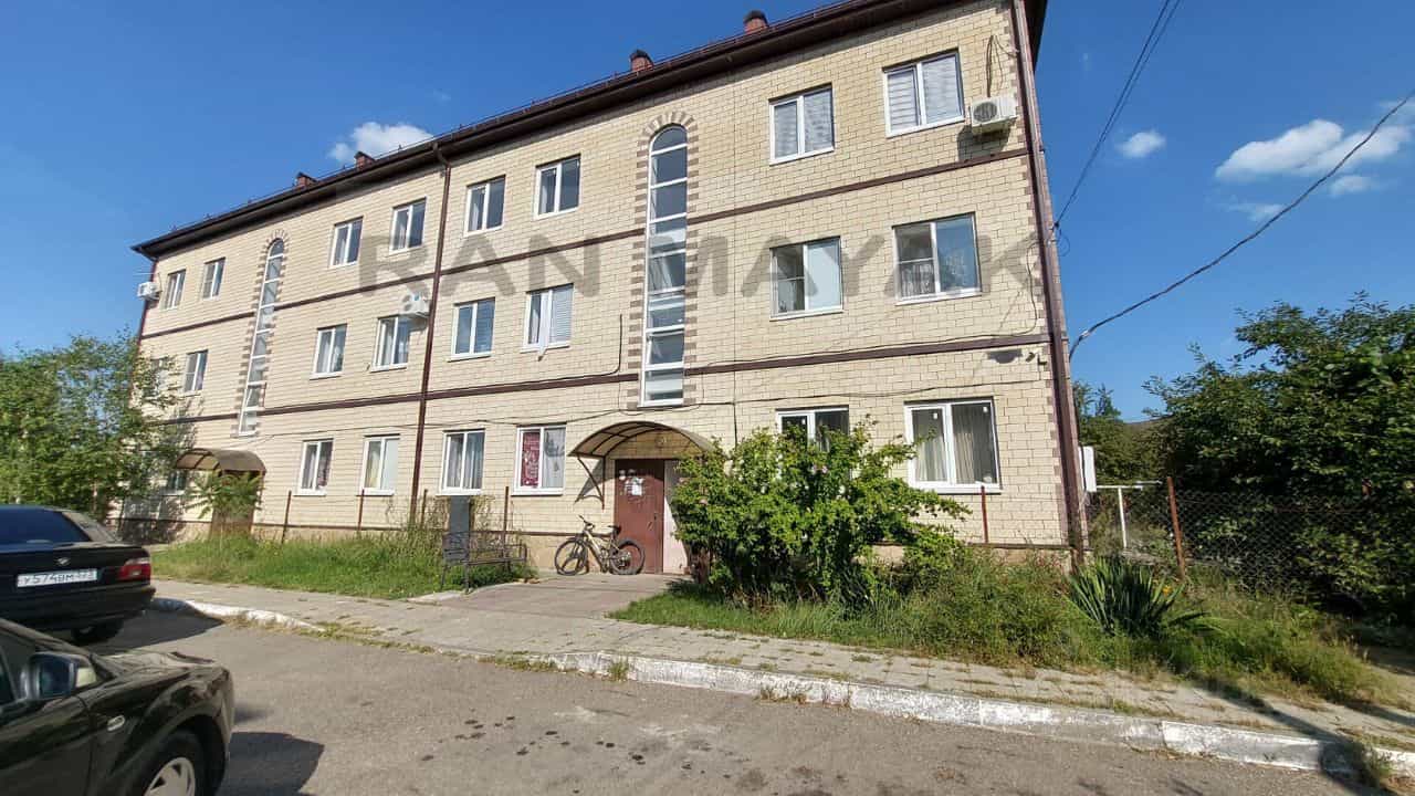 Россия, Республика Адыгея (Адыгея), Майкопский район, посёлок Тульский, улица Танюкова, 4, фото 8
