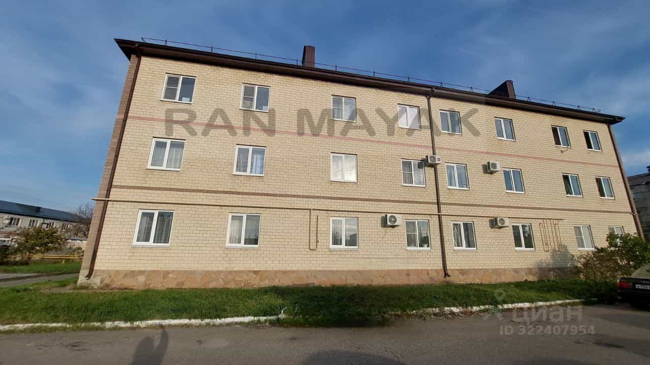 Россия, Республика Адыгея (Адыгея), Майкопский район, посёлок Тульский, улица Танюкова, 4, фото 10