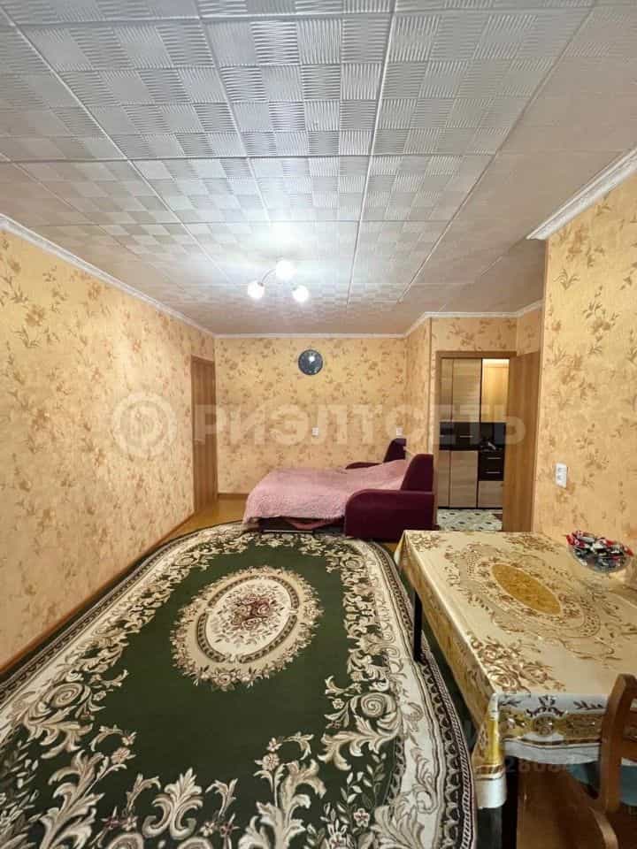 Россия, Мурманская область, Мончегорск, Ленинградская набережная, 8, фото 3