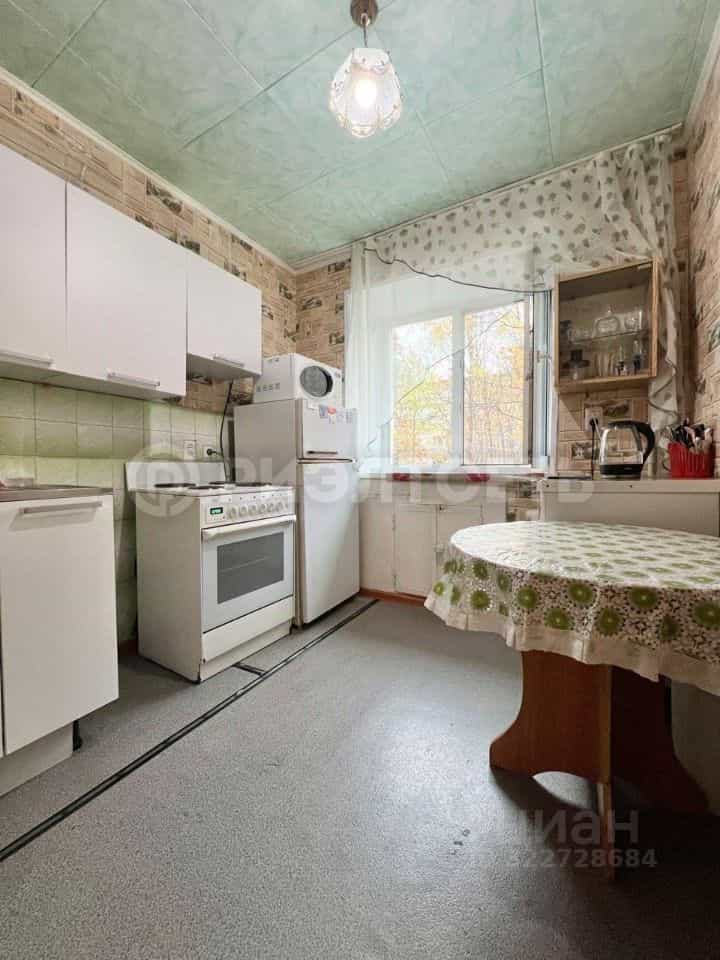 Россия, Мурманская область, Мончегорск, Ленинградская набережная, 8, фото 8