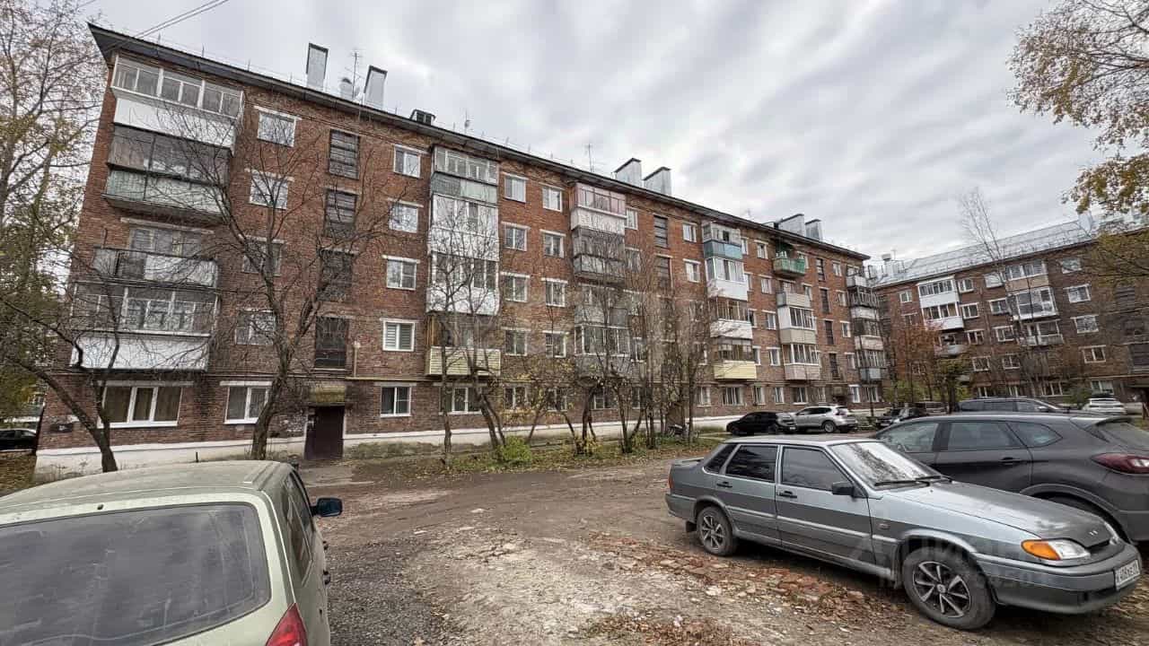 Россия, Республика Коми, муниципальный район Усть-Вымский, Микунь, улица Ленина, 13, фото 29