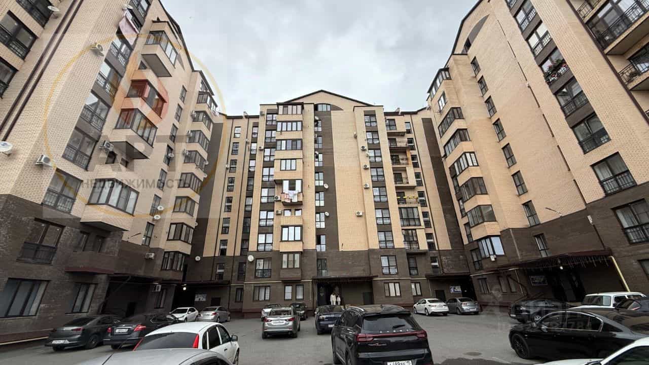Россия, Республика Северная Осетия — Алания, Владикавказ, улица Цоколаева, 9, фото 4