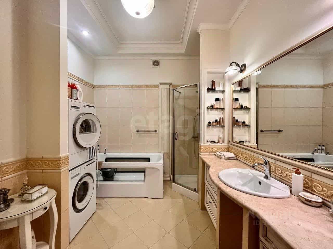 Россия, Астрахань, улица Ленина, 52/2, фото 33