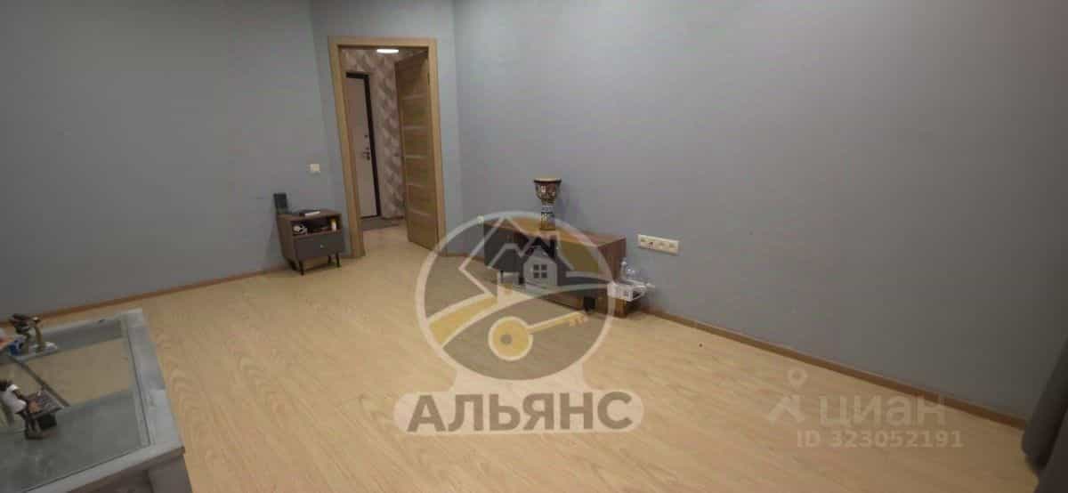 Россия, Ямало-Ненецкий автономный округ, Новый Уренгой, район Северная Жилая Часть, микрорайон Дружба, 4/2, фото 12