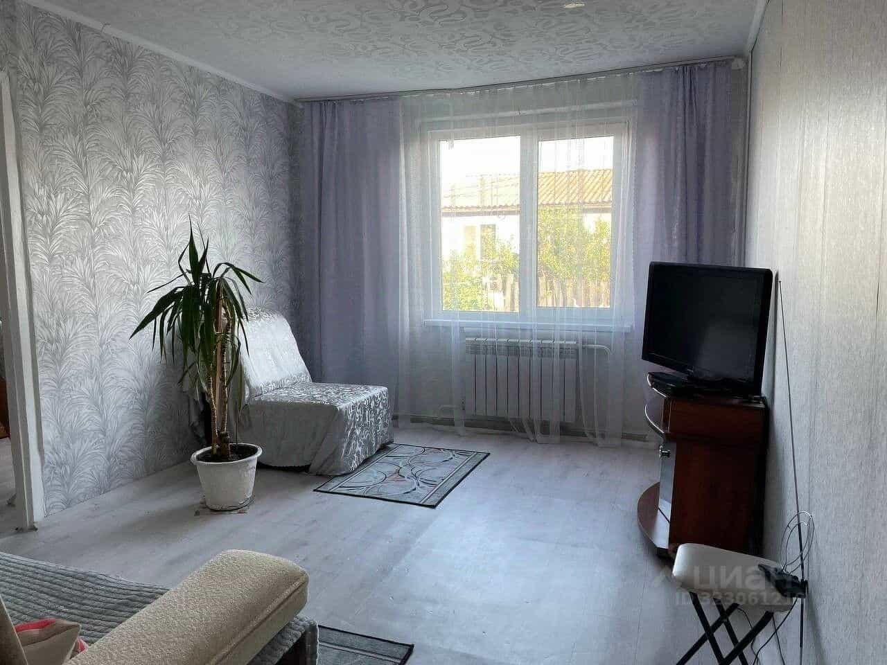 Россия, Республика Хакасия, Абакан, улица Баландиной, 33, фото 3