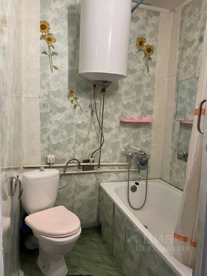 Россия, Республика Хакасия, Абакан, улица Баландиной, 33, фото 17