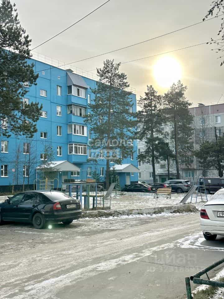 Россия, Ямало-Ненецкий автономный округ, Ноябрьск, Советская улица, 44, фото 32