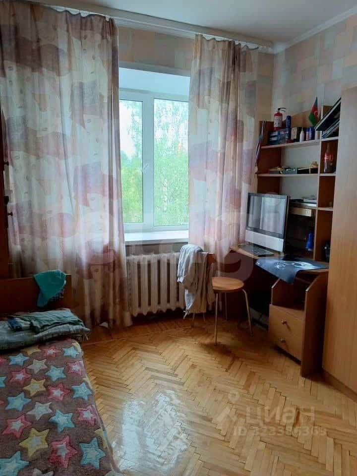 Россия, Республика Коми, Сыктывкар, Коммунистическая улица, 62, фото 12