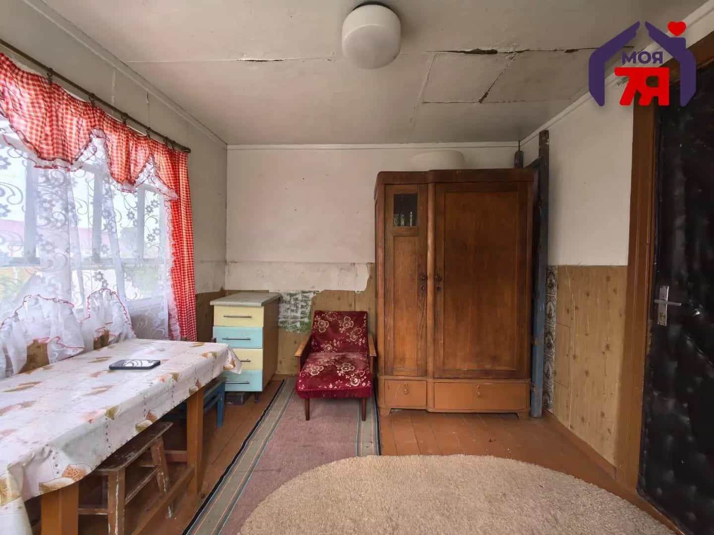 Беларусь, Минская область, Слуцк, улица Якуба Коласа, 46, фото 14