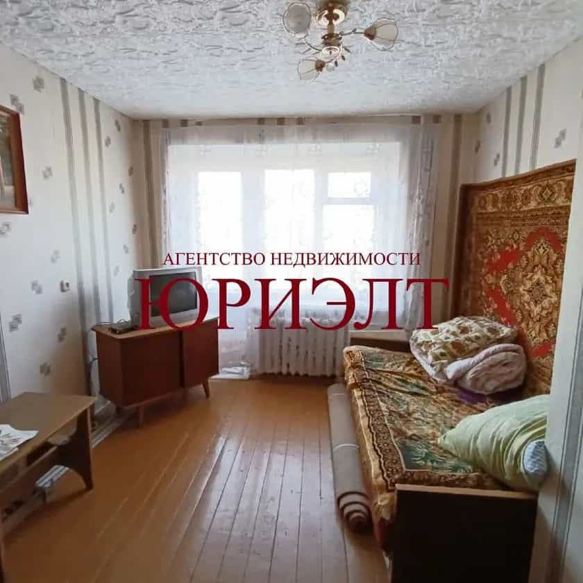 Беларусь, Брестская область, Пинск, улица 60 лет Октября, 22