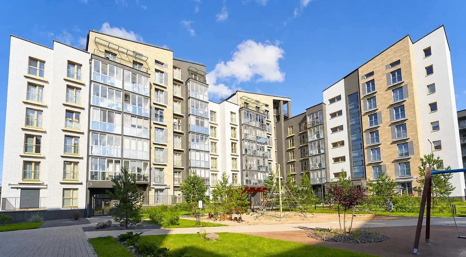 Беларусь, Минский район, Ждановичский сельсовет, агрогородок Ратомка, улица Морской Риф, 3