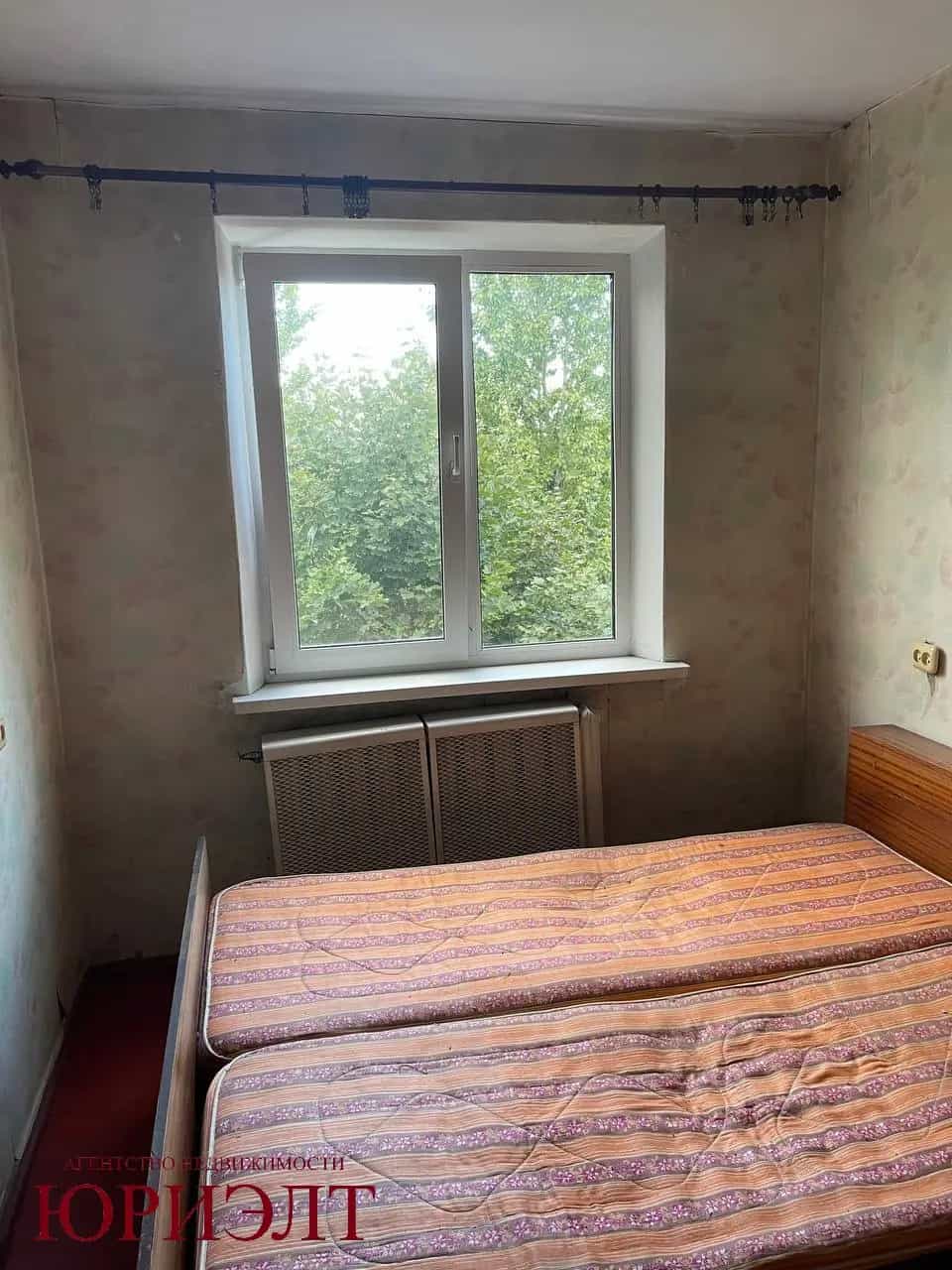 Беларусь, Брестская область, Пинск, Центральная улица, 64, фото 4