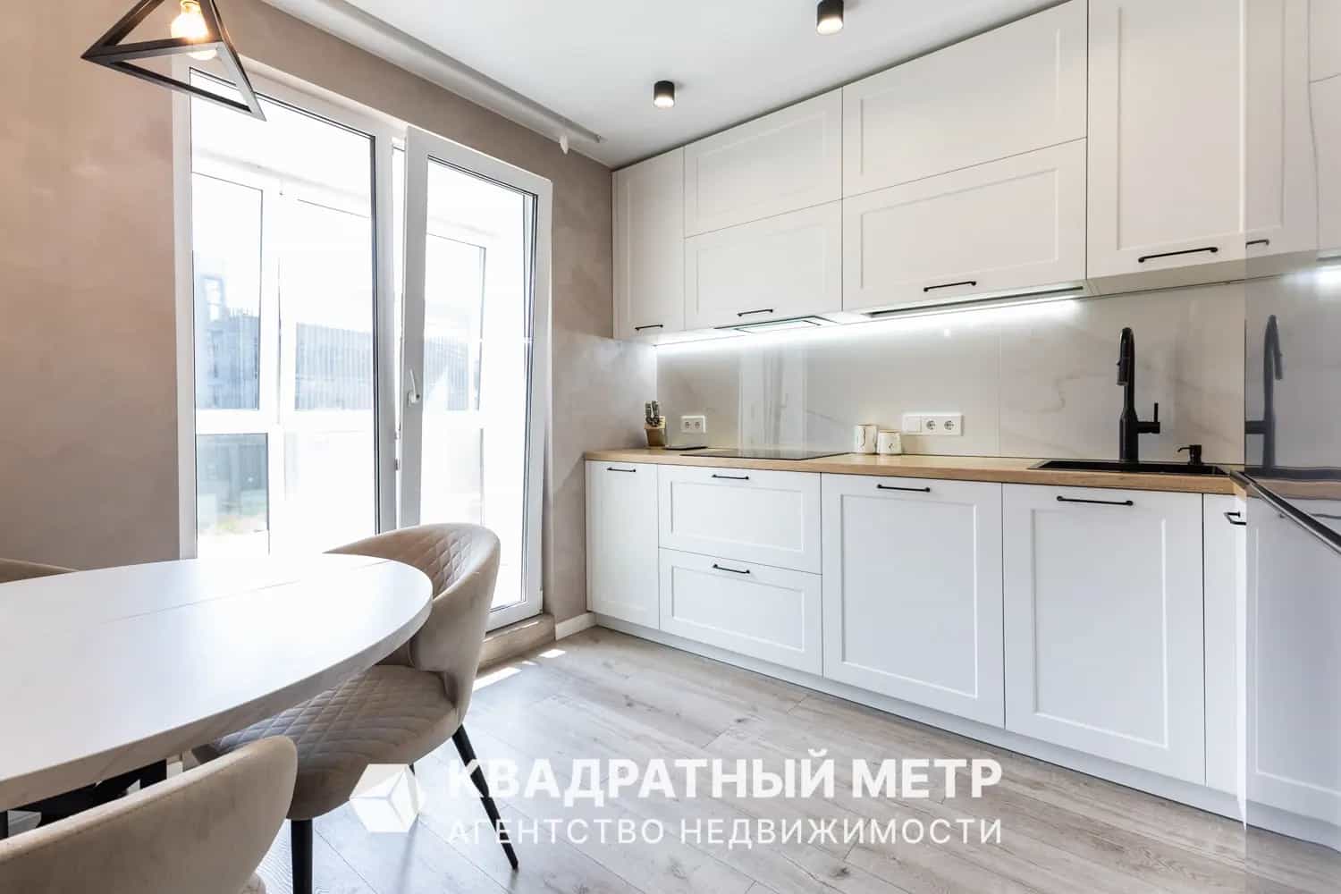 Беларусь, Минский район, Боровлянский сельсовет, деревня Копище, Авиационная улица, 45