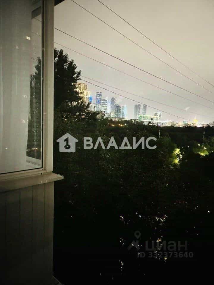 Россия, Москва, 2-й Мосфильмовский переулок, 24