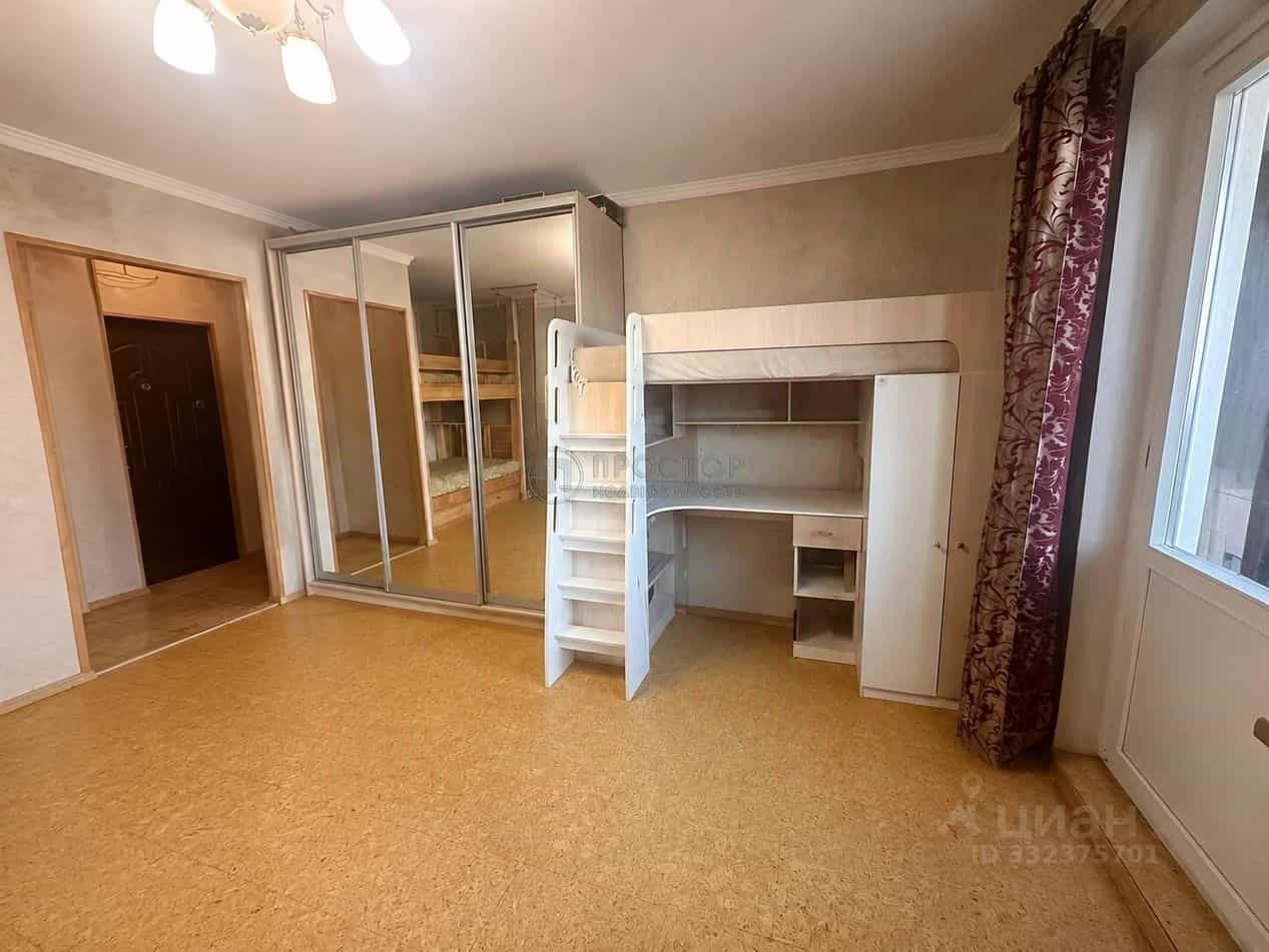 Россия, Москва, Новомосковский административный округ, район Внуково, улица Лётчика Ульянина, 6