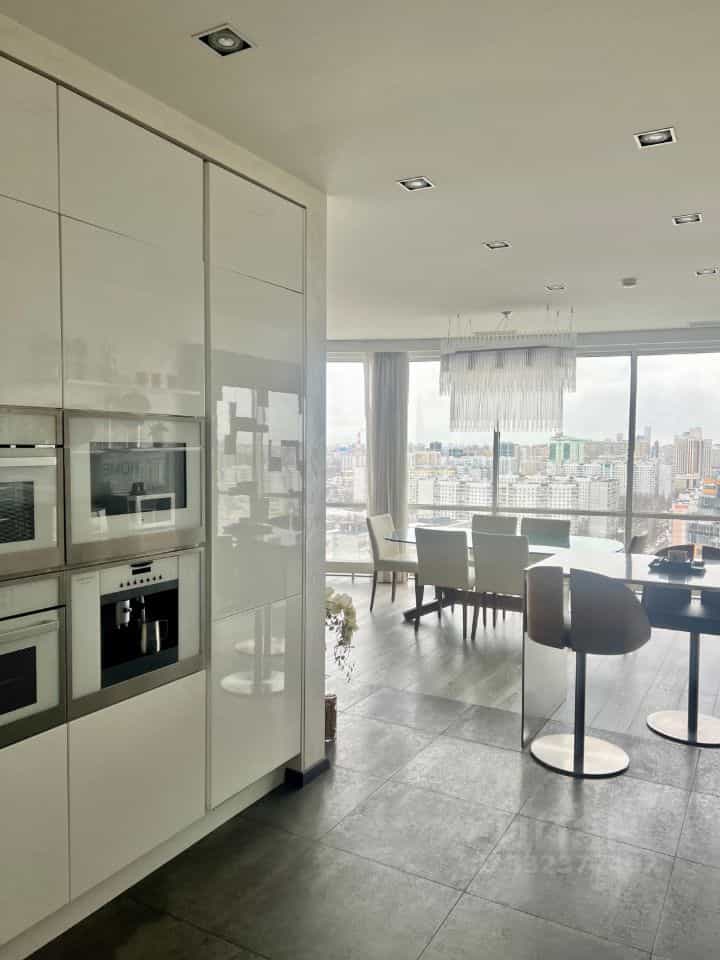 Россия, Москва, проспект Вернадского, 94к4