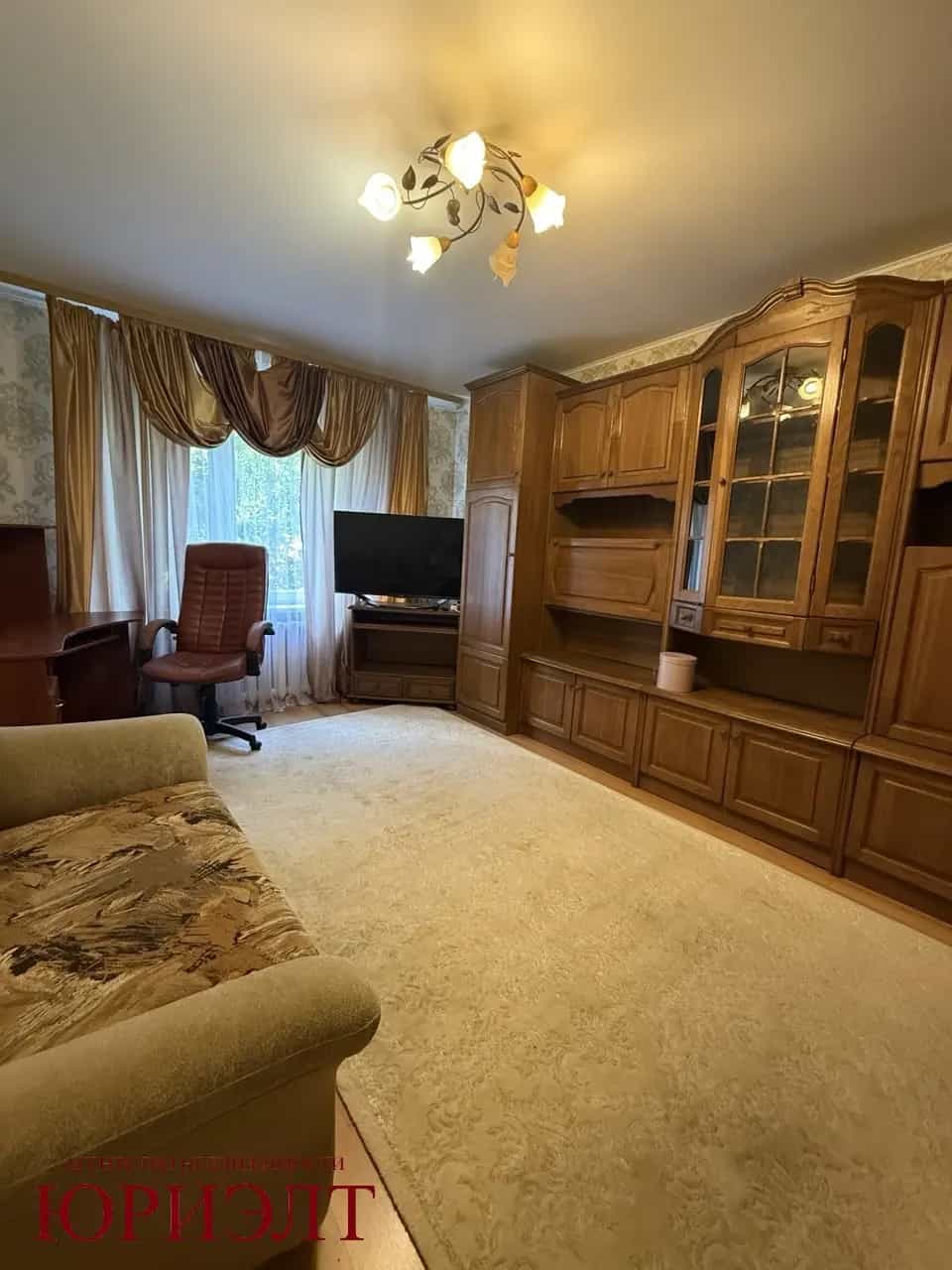 Беларусь, Могилёвская область, Бобруйск, проспект Строителей, 34А, фото 3