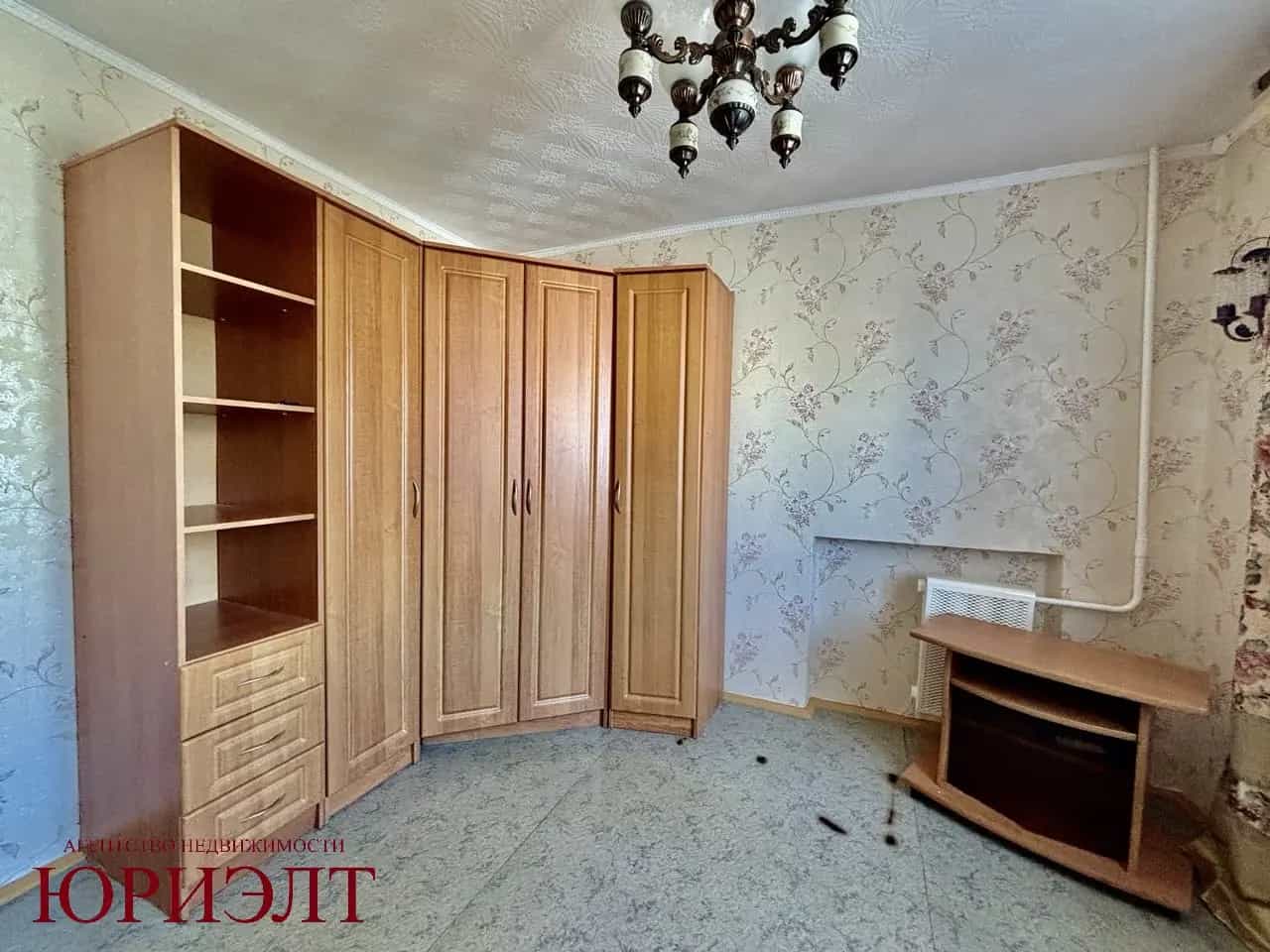 Беларусь, Витебская область, Полоцк, улица 6-й Гвардейской Армии, 17, фото 5