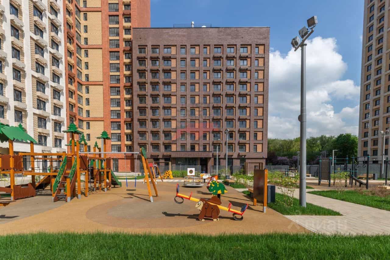 Россия, Москва, 2-й Тушинский проезд, 1