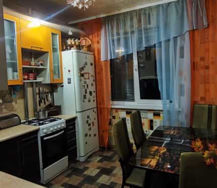 Беларусь, Гродненская область, Сморгонь, улица Суворова, 40, фото 10