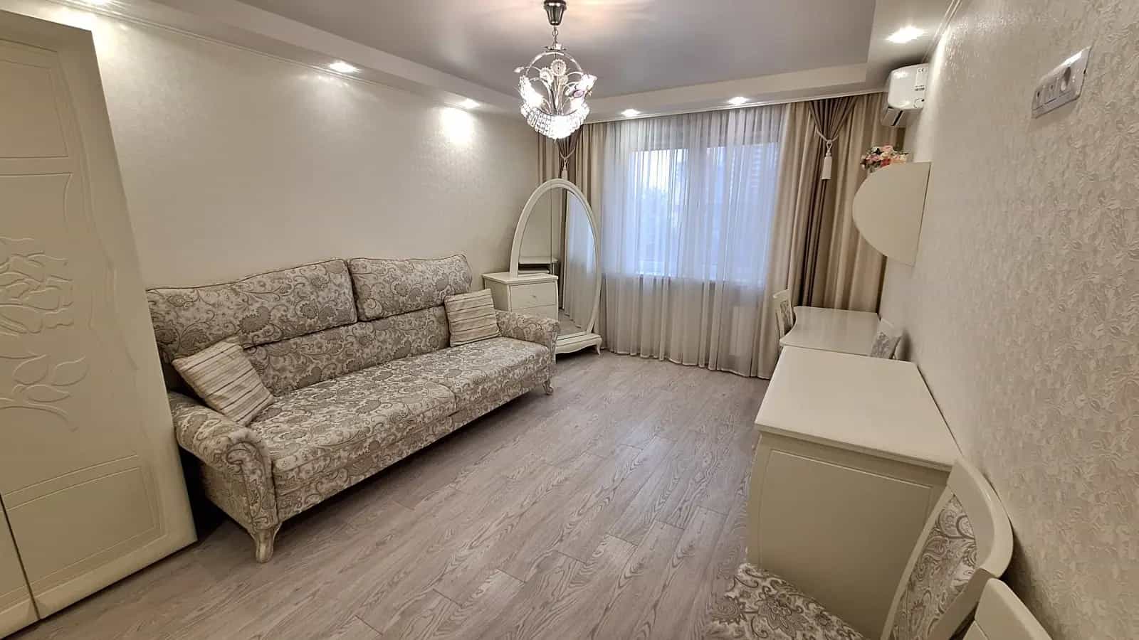 Беларусь, Гомель, Красная улица, 3