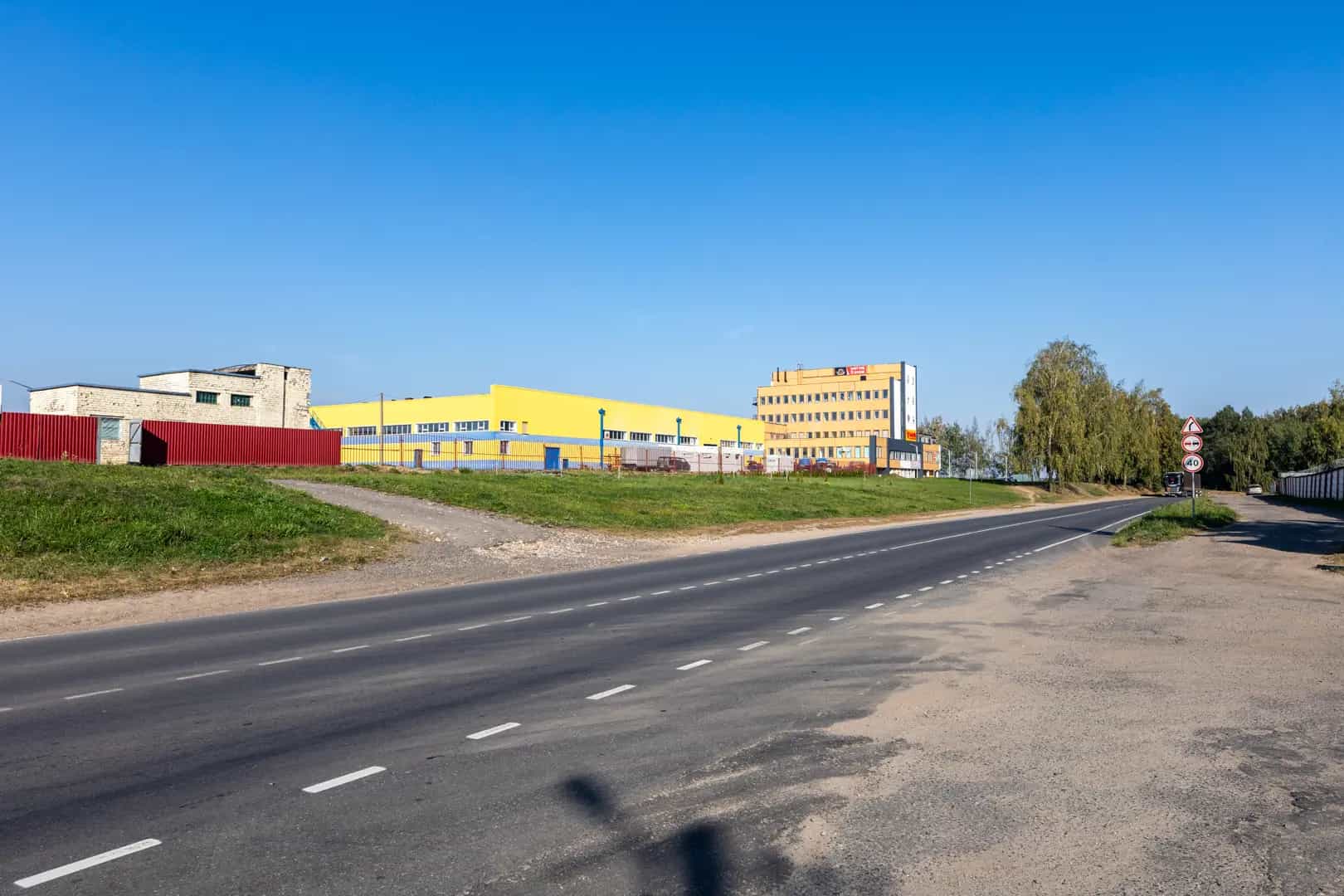 Беларусь, Минская область, Дзержинск, улица Фоминых, 21/3, фото 5