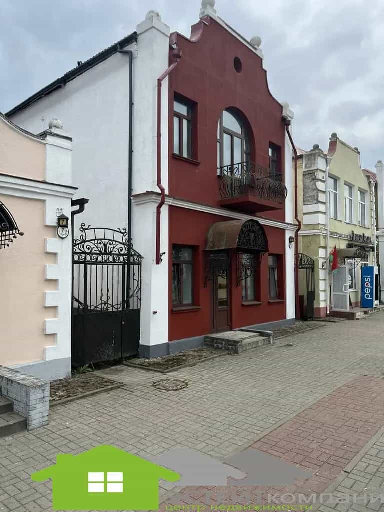 Беларусь, Гродненская область, Дятлово, площадь 17 Сентября, 8