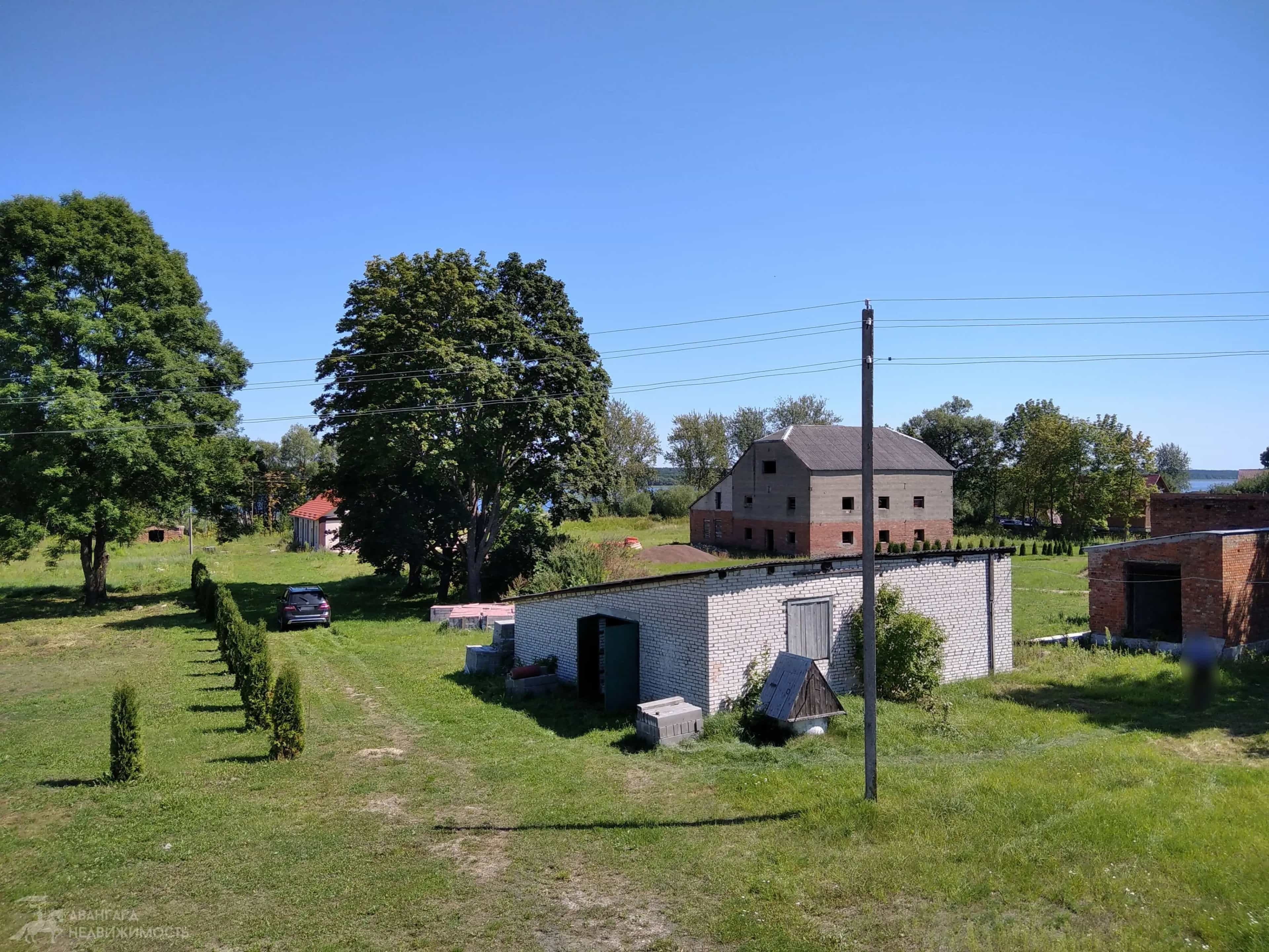 Беларусь, Минская область, Мядельский район, Свирский сельсовет, городской посёлок Свирь, Советская улица, 53