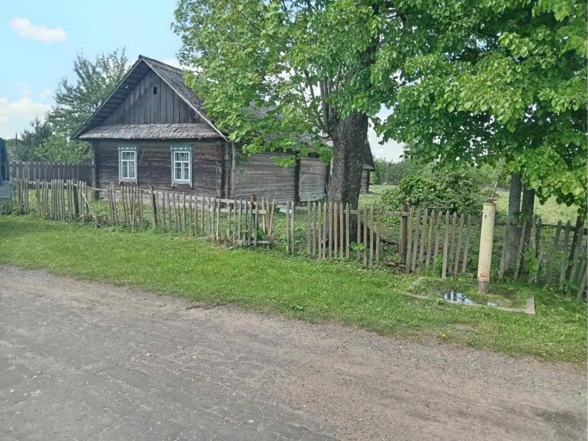 Беларусь, Минская область, Логойский район, Крайский сельсовет, деревня Белое, Колхозная улица, 43Б