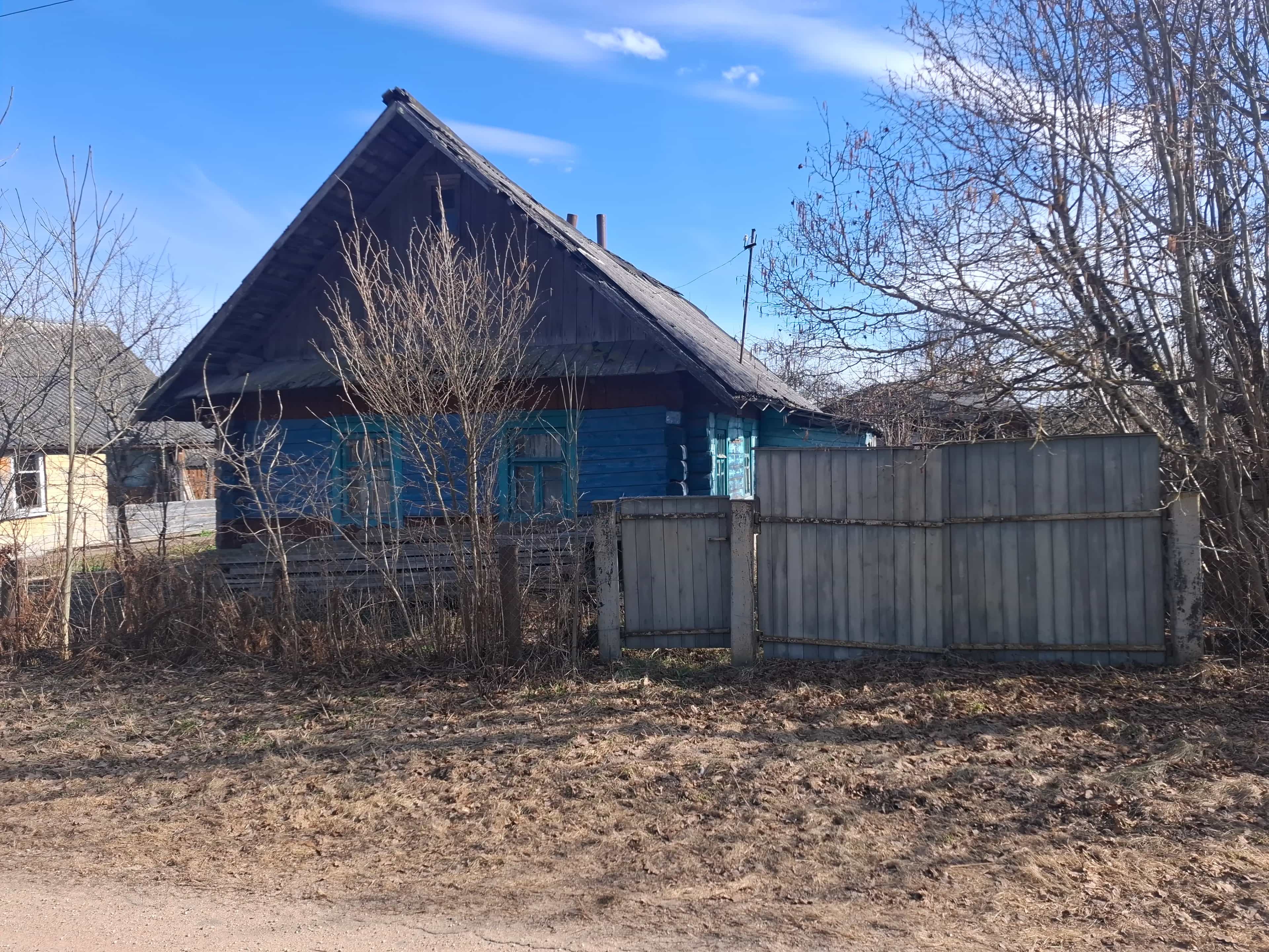Беларусь, Витебская область, Докшицкий район, Бегомльский сельсовет, деревня Красное, Центральная улица, 40