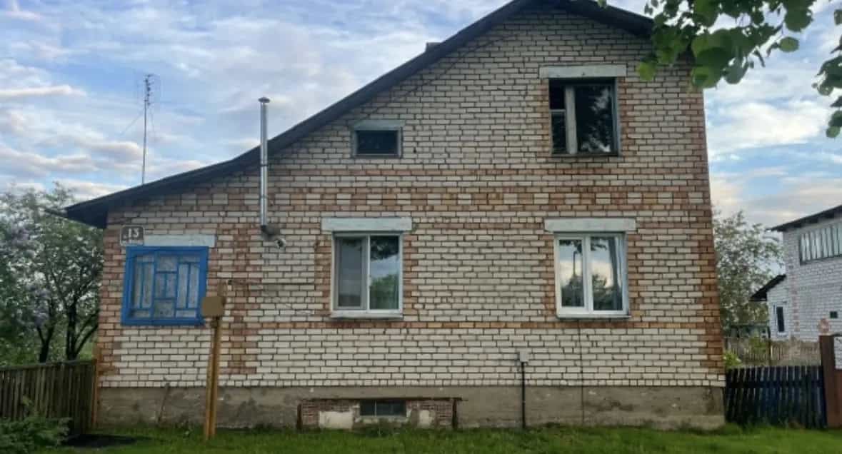 Беларусь, Минская область, Солигорский район, Краснодворский сельсовет, агрогородок Кривичи, Южная улица, 18