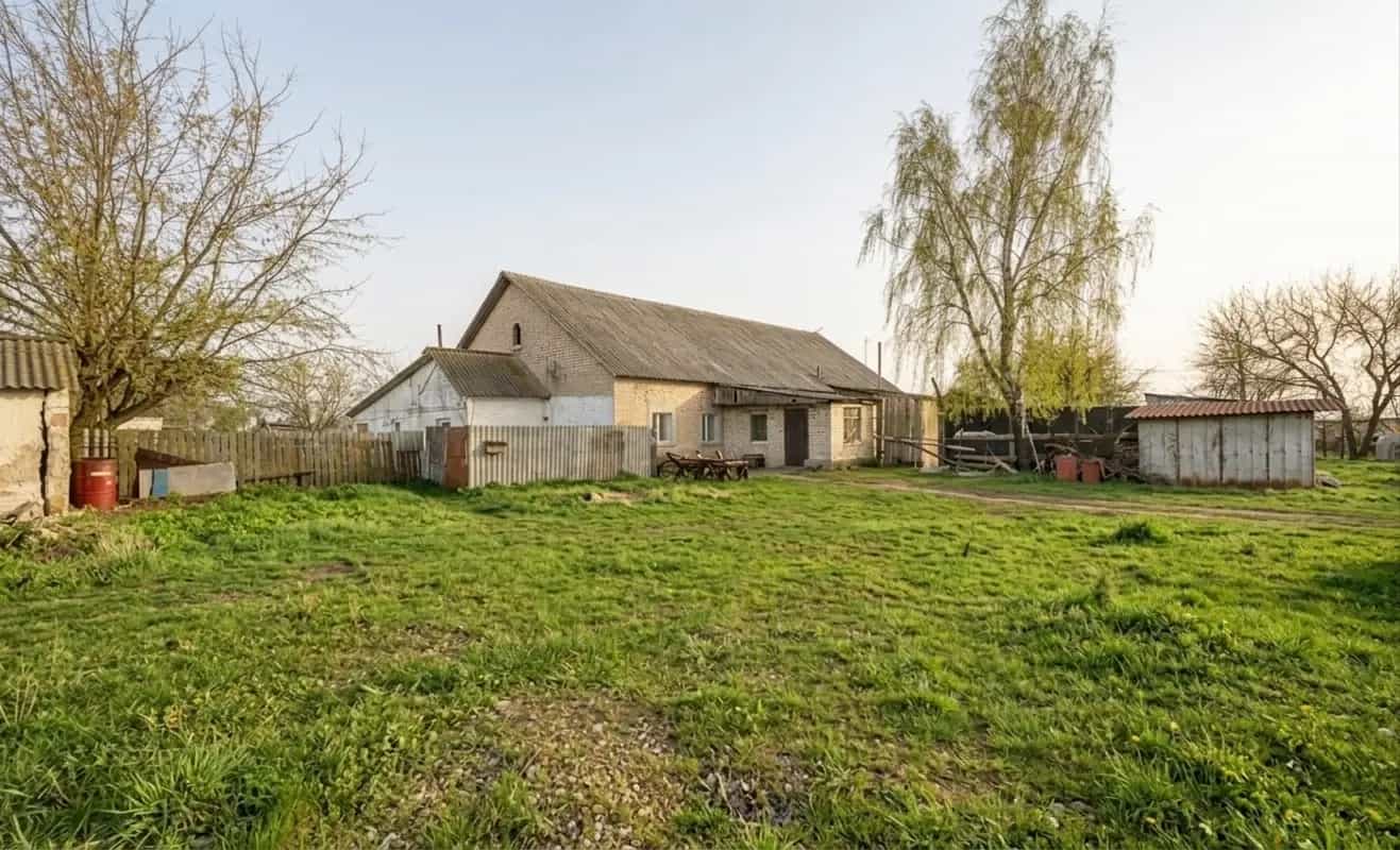 Беларусь, Минская область, Узденский район, Озерский сельсовет, агрогородок Озеро, Центральная улица, 91к3