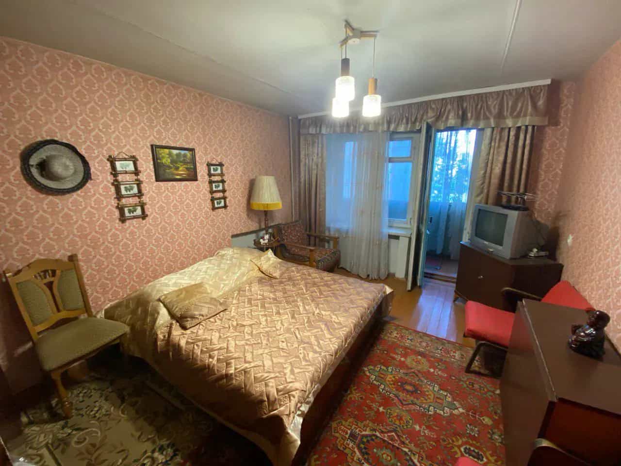 Беларусь, Гомельская область, Жлобин, 1-й микрорайон, 11, фото 4