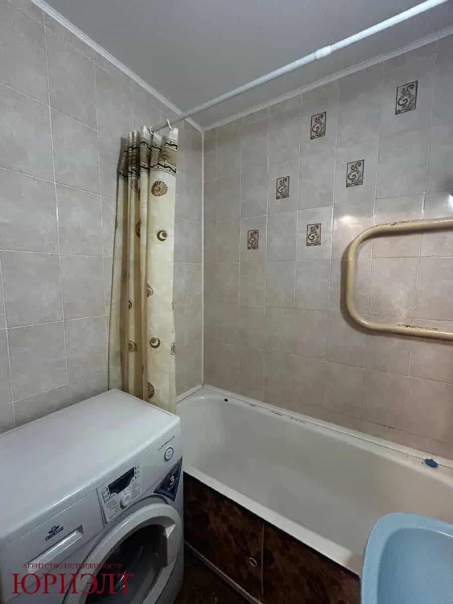 Беларусь, Гродненская область, Лида, улица Тухачевского, 33, фото 16