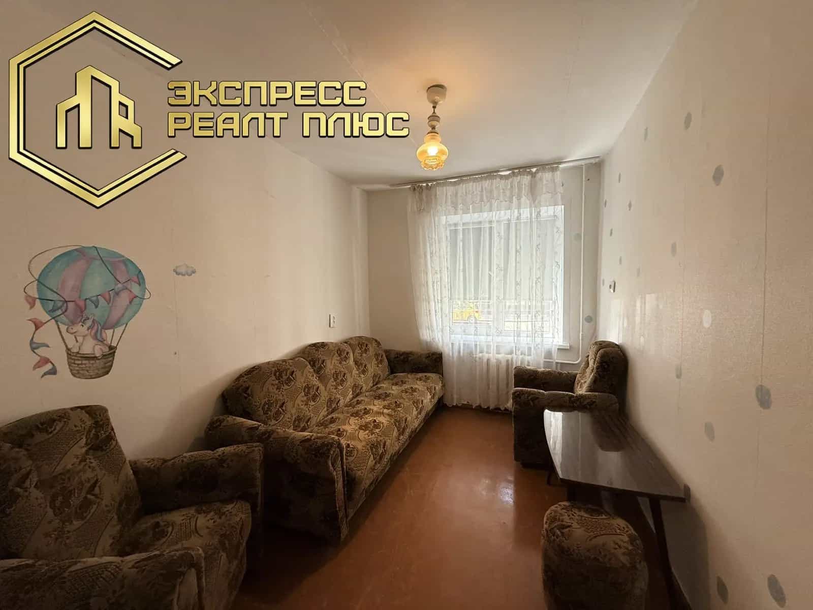 Беларусь, Брестская область, Кобрин, улица Маршала Жукова, 28, фото 2