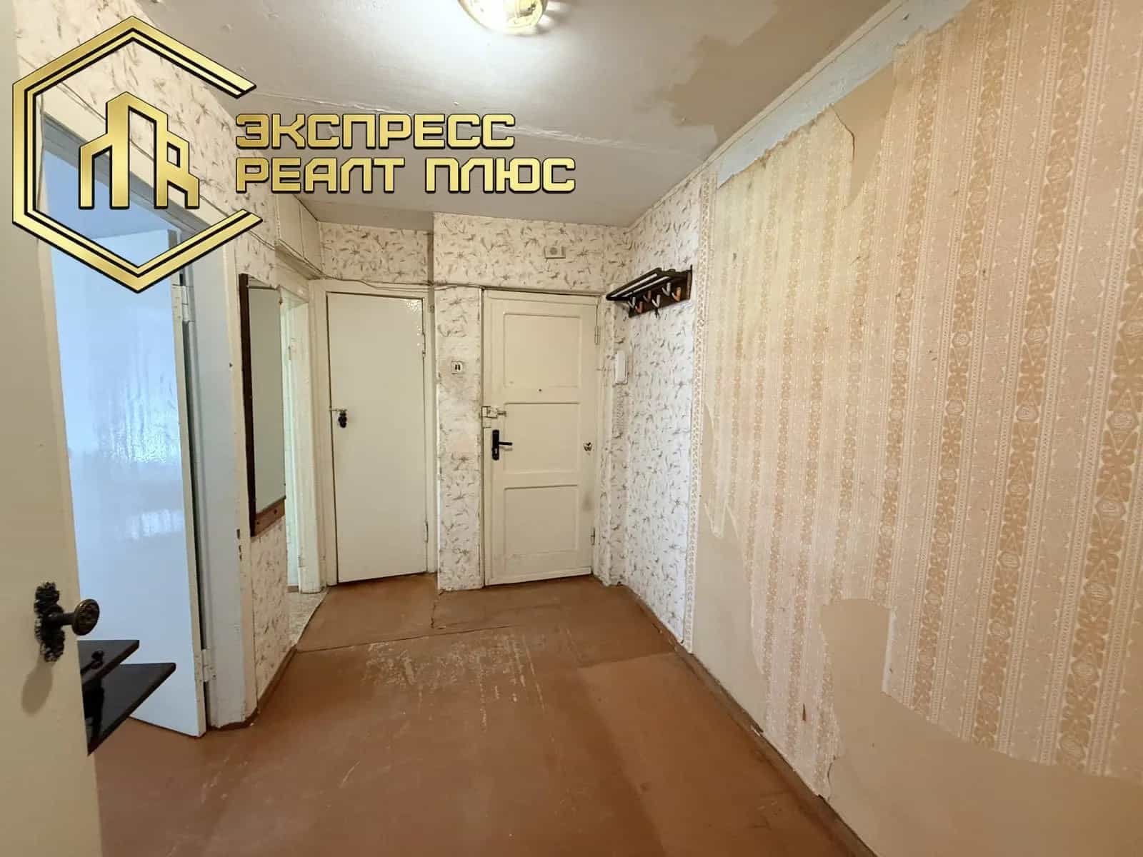 Беларусь, Брестская область, Кобрин, улица Маршала Жукова, 28, фото 8