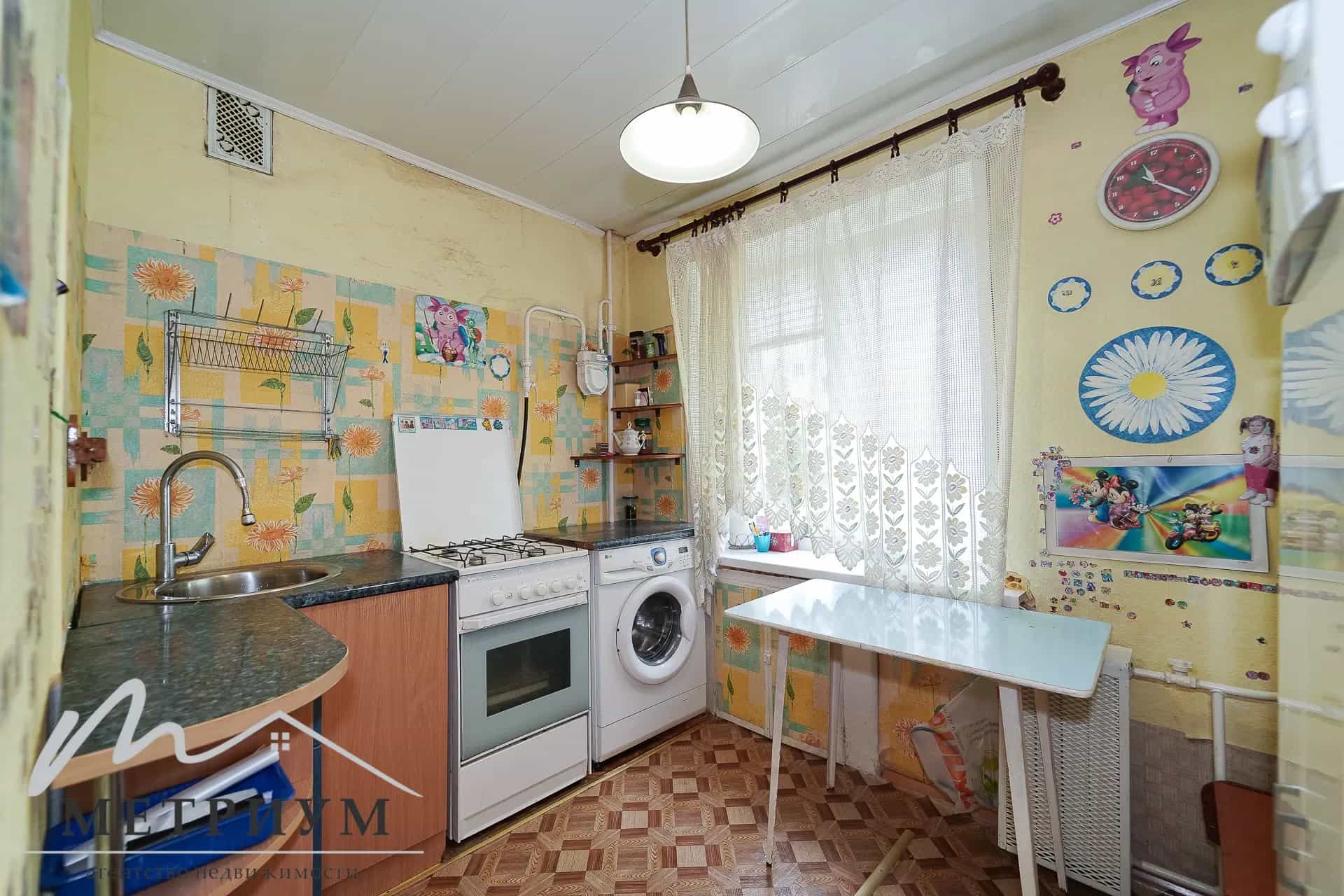 Беларусь, Минск, улица Карвата, 64