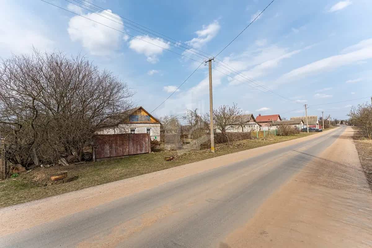 Беларусь, Минская область, Смолевичский район, Жодинский сельсовет, агрогородок Барсуки, Молодёжная улица, 18, фото 9