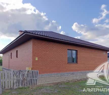 Беларусь, Брестский район, агрогородок Чернавчицы, улица Сикорского, 25, фото 4