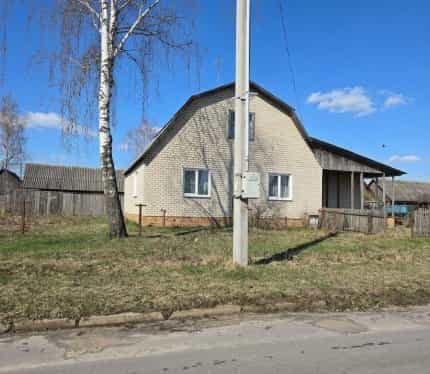 Беларусь, Могилёвская область, городской посёлок Хотимск, улица Мира, 13, фото 3