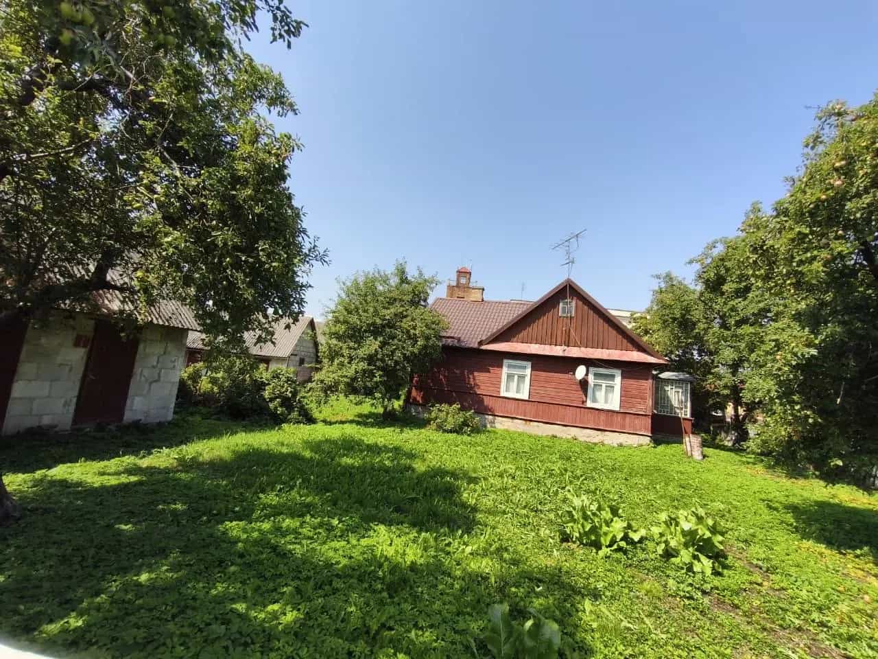 Беларусь, Брестская область, Кобрин, Комсомольская улица, 2, фото 3