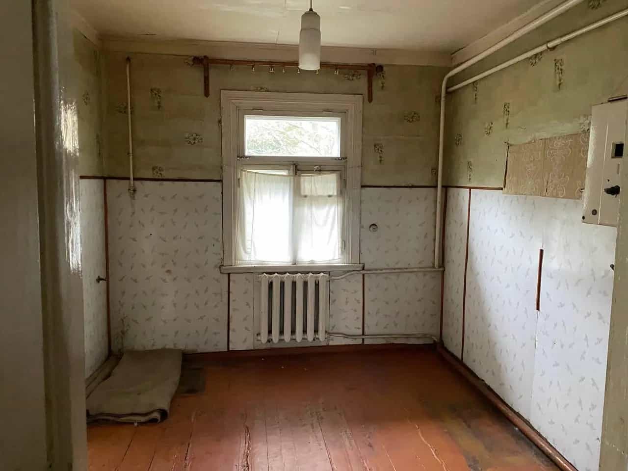 Беларусь, Брестская область, Кобрин, Комсомольская улица, 2, фото 12