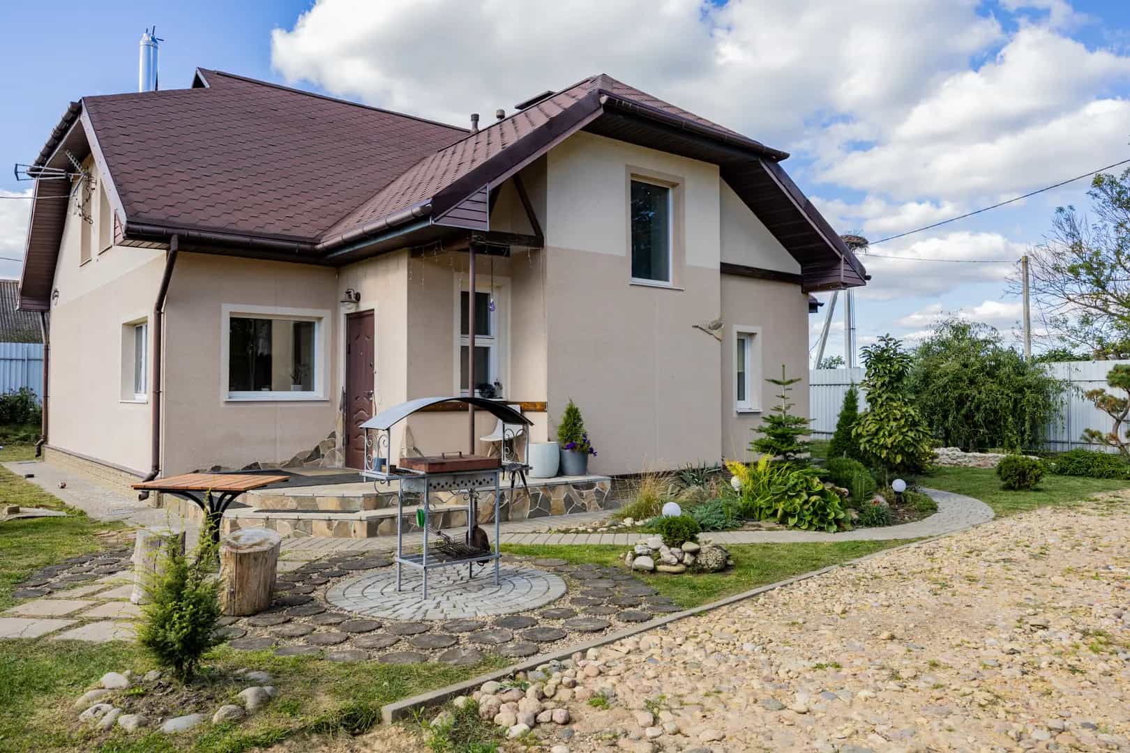 Беларусь, Минская область, Смолевичский район, Курганский сельсовет, деревня Студёнка, улица Теплова, 10