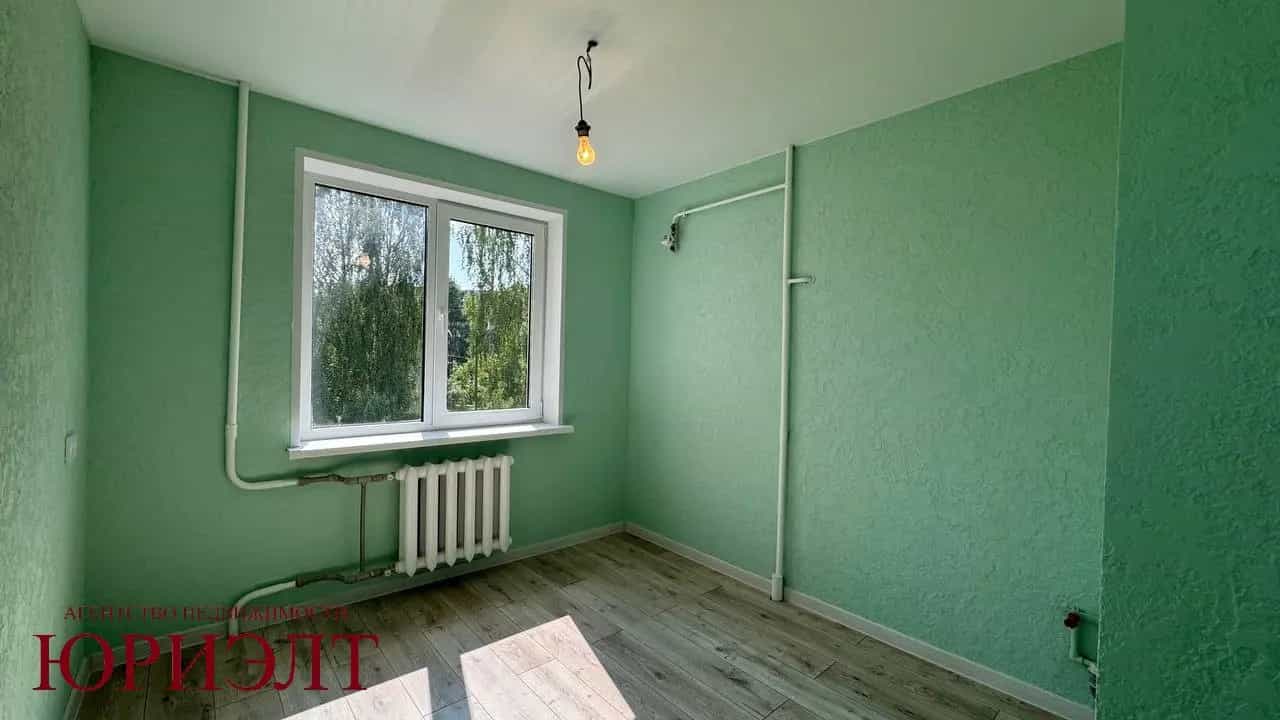 Беларусь, Минская область, Борисов, бульвар Гречко, 21, фото 4