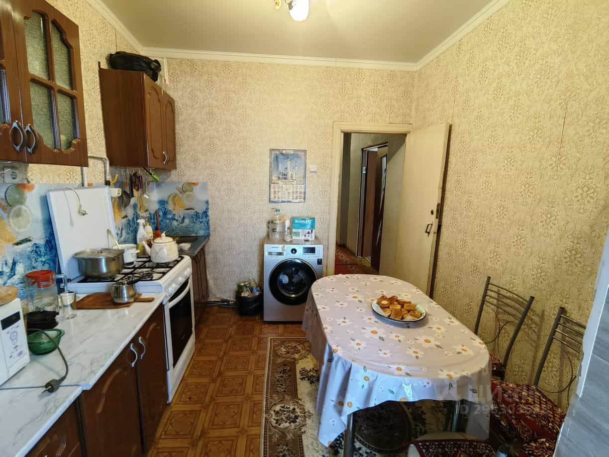 Россия, Астрахань, микрорайон имени Бабаевского, Бульварная улица, 9, фото 4